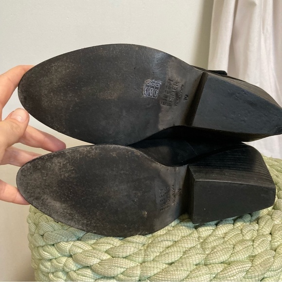 Eileen Fisher Ives Tumbled Black Nubuck chunky Heel Bootie - Picture 8 of 11